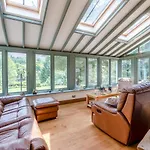 5 Bed In Snaizeholme Oc-w32200 *