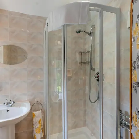 펜션 5 Bed In Snaizeholme Oc-w32200 호스