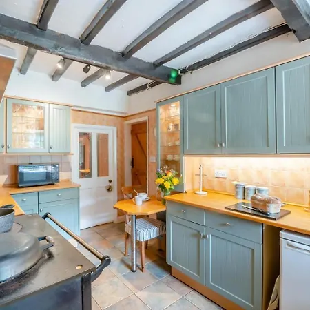 5 Bed In Snaizeholme Oc-w32200 *