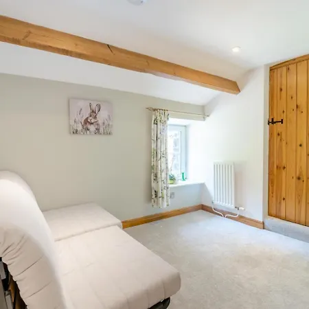 5 Bed In Snaizeholme Oc-w32200 *