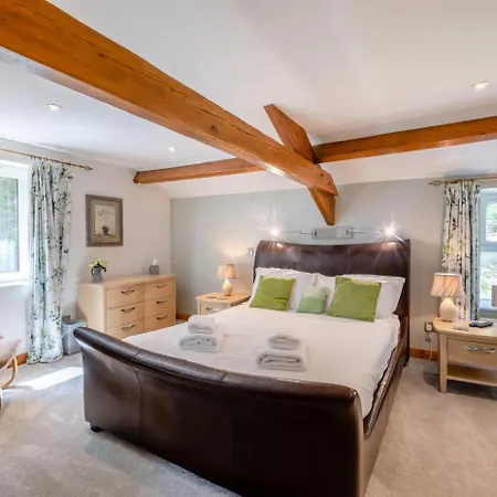 5 Bed In Snaizeholme Oc-w32200 *