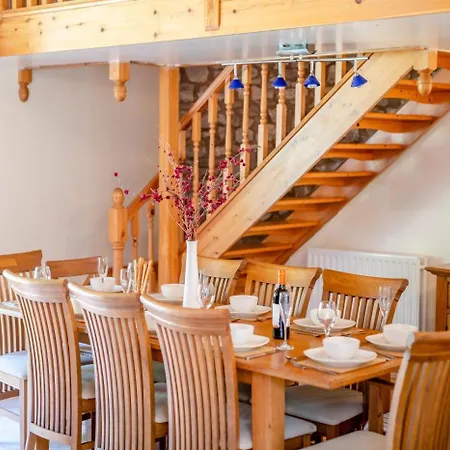 펜션 5 Bed In Snaizeholme Oc-w32200 *